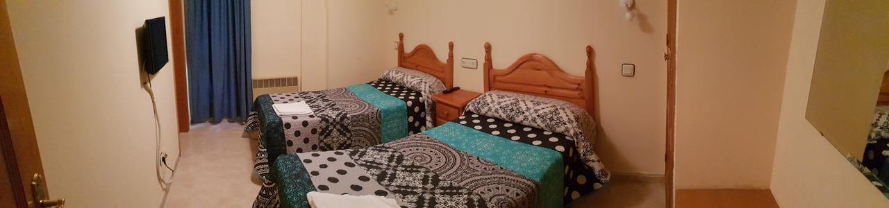 Hostal El Busto Teruel Eksteriør bilde
