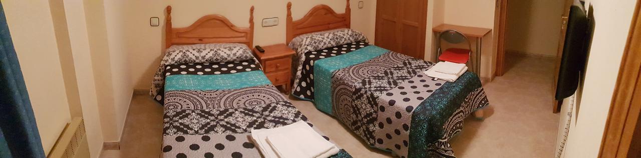 Hostal El Busto Teruel Eksteriør bilde